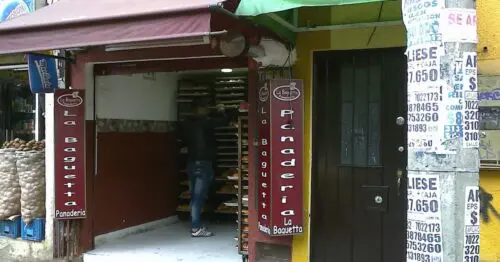 LA BAGUETTA LA BAGUETTA